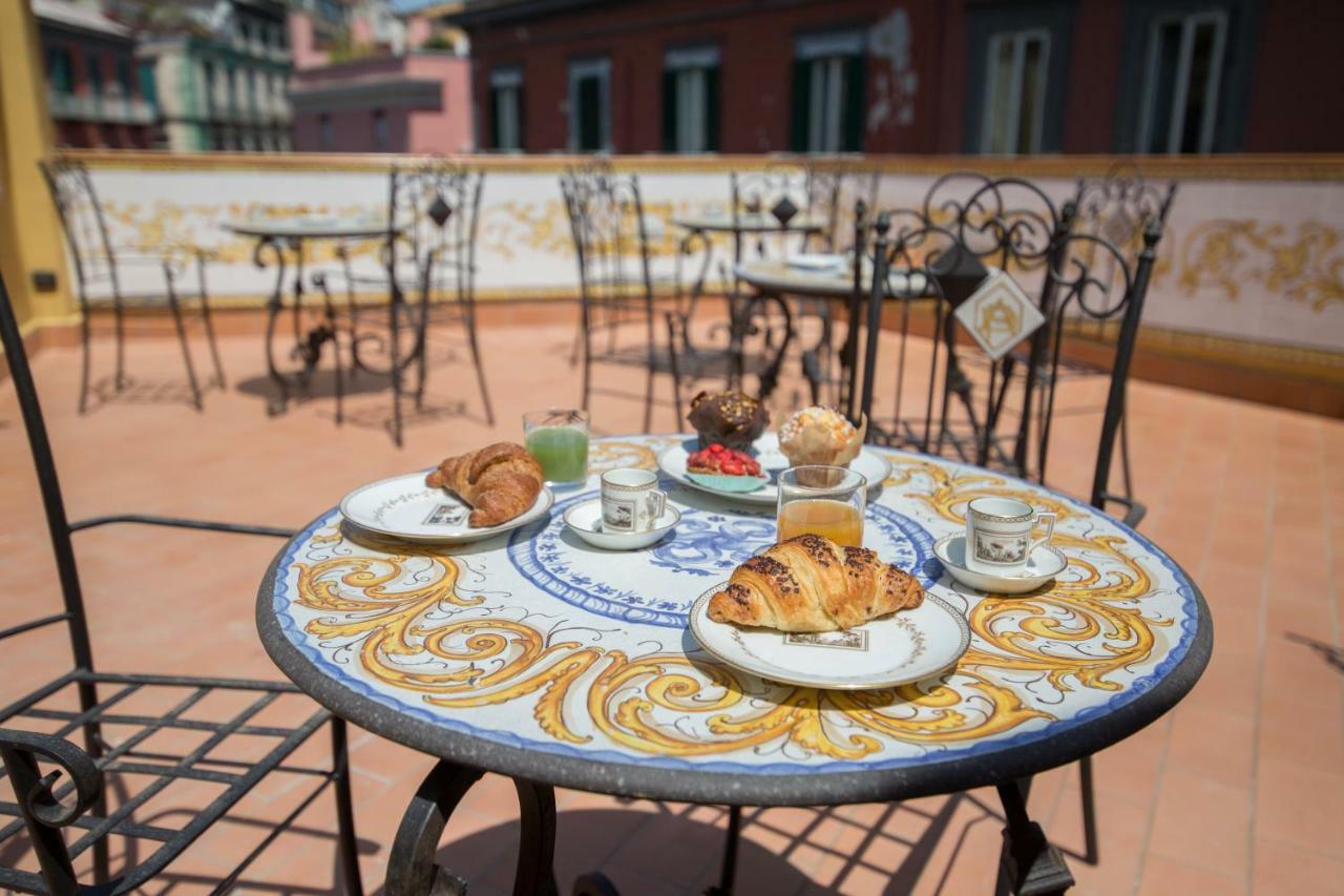 Palazzo Doria D'Angri Suites Napoli Bagian luar foto