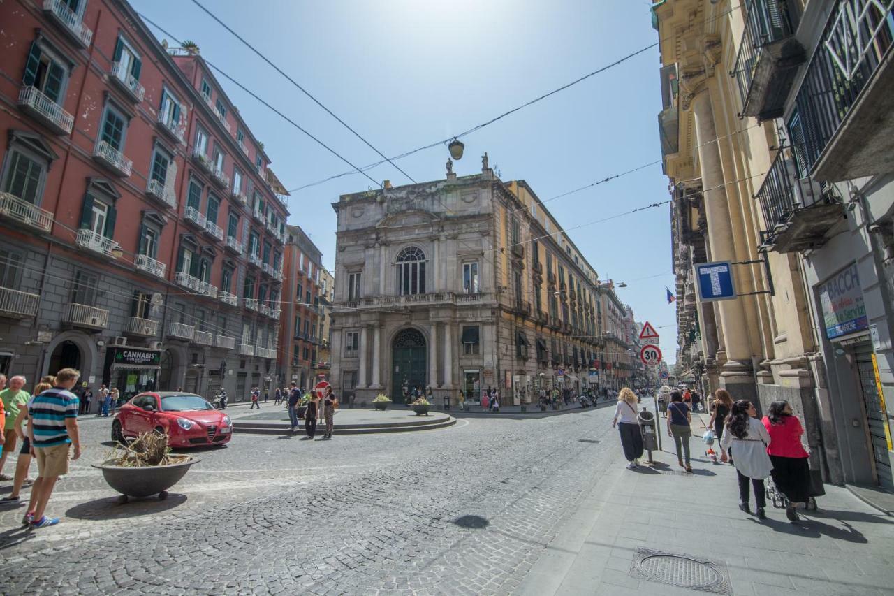 Palazzo Doria D'Angri Suites Napoli Bagian luar foto