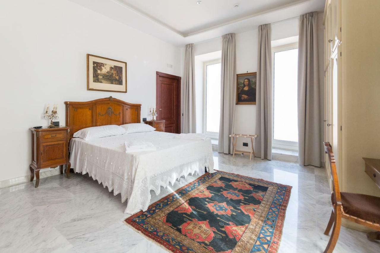 Palazzo Doria D'Angri Suites Napoli Bagian luar foto